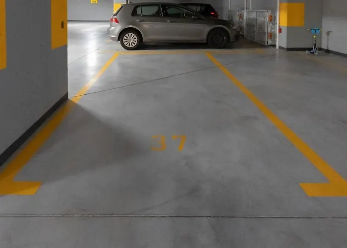 Stunning Family Ursynow With Parking & Balcony By Renters Apartament *