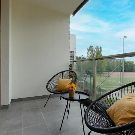 Stunning Family Ursynow With Parking & Balcony By Renters Lägenhet Warszawa