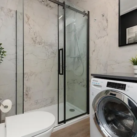 Stunning Family Ursynow With Parking & Balcony By Renters Lägenhet *